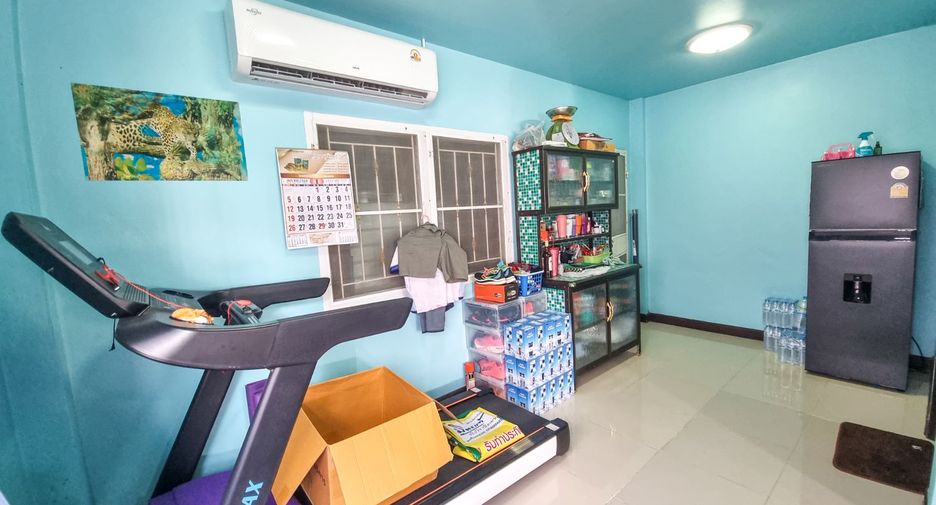 Reihenhaus zum Kauf mit 3 Zimmer in Phan Thong, Chonburi