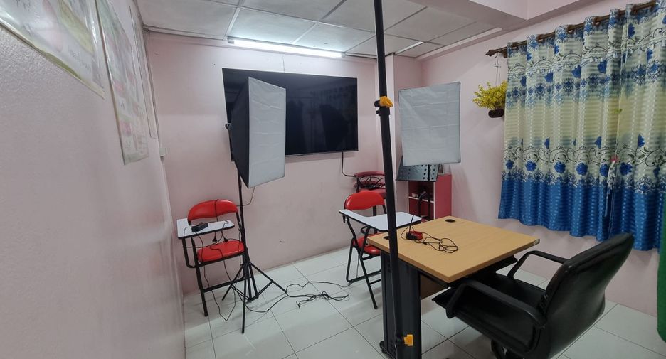 For sale 5 ベッドルーム retail Space in Mueang Chon Buri, Chonburi
