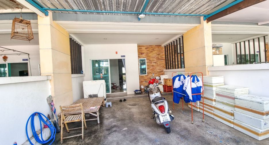Reihenhaus zum Kauf mit 2 Zimmer in Mueang Chon Buri, Chonburi