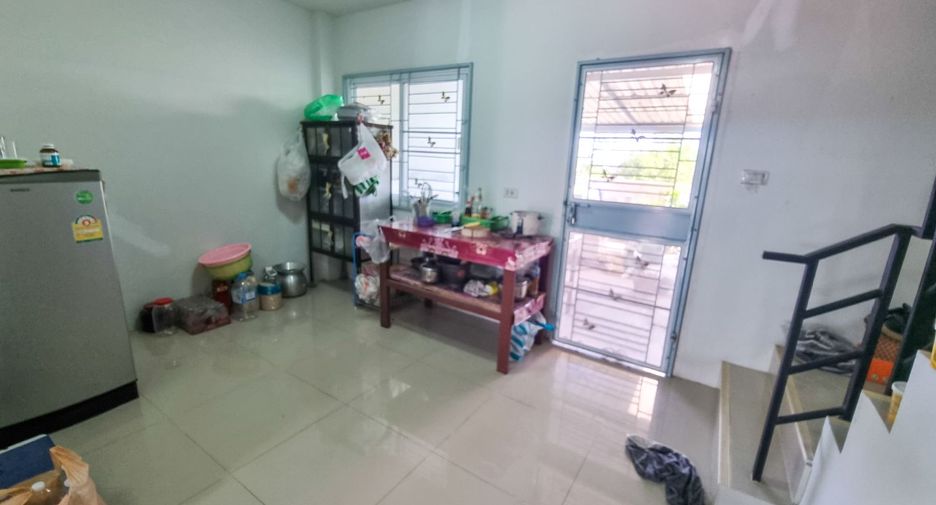 Reihenhaus zum Kauf mit 2 Zimmer in Mueang Chon Buri, Chonburi