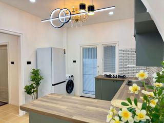 Casa adosada en venta de 3 habitaciones en Bang Lamung, Chonburi