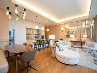 For sale 3 bedrooms condo in Pathum Wan, Bangkok