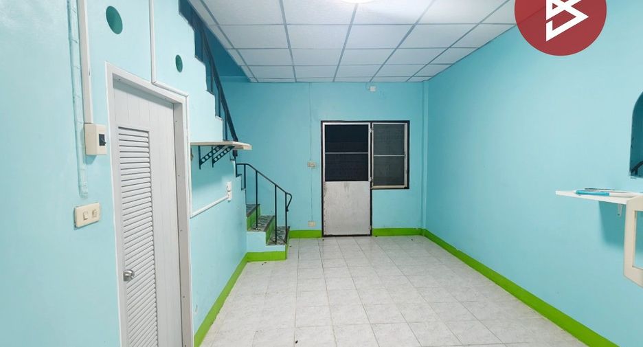 À vendre 2 chambres maison de ville à Plaeng Yao, Chachoengsao