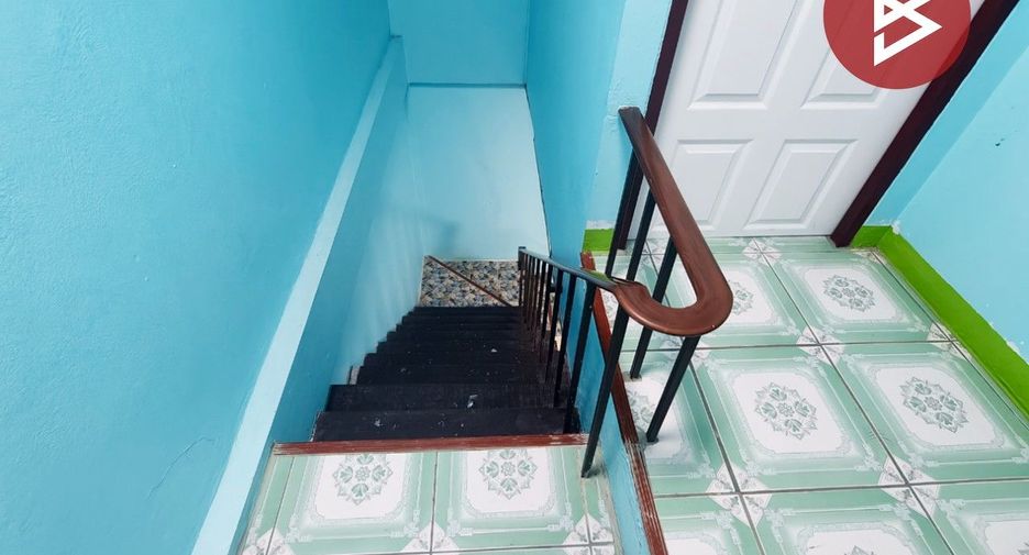 À vendre 2 chambres maison de ville à Plaeng Yao, Chachoengsao