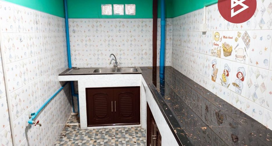À vendre 2 chambres maison de ville à Plaeng Yao, Chachoengsao