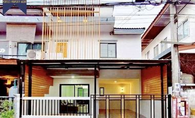 Casa adosada en venta de 3 habitaciones en Mueang Nonthaburi, Nonthaburi