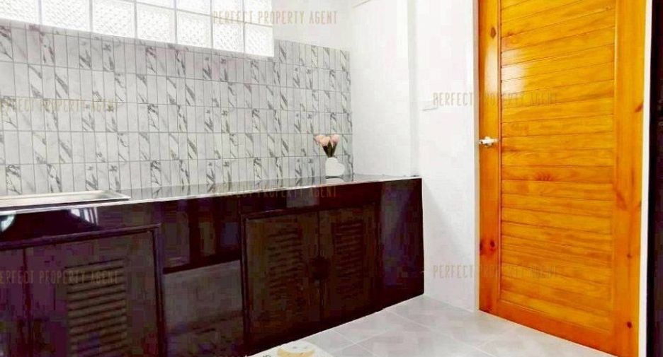 For sale 3 bedrooms townhouse in Mueang Nonthaburi, Nonthaburi