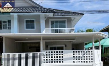 Casa adosada en venta de 3 habitaciones en Bang Bua Thong, Nonthaburi