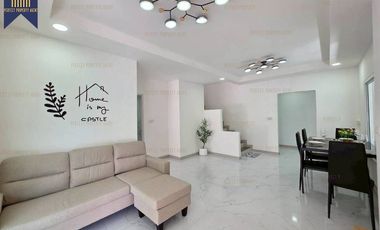 Casa adosada en venta de 3 habitaciones en Bang Bua Thong, Nonthaburi