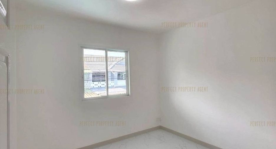 For sale 3 bedrooms townhouse in Bang Bua Thong, Nonthaburi