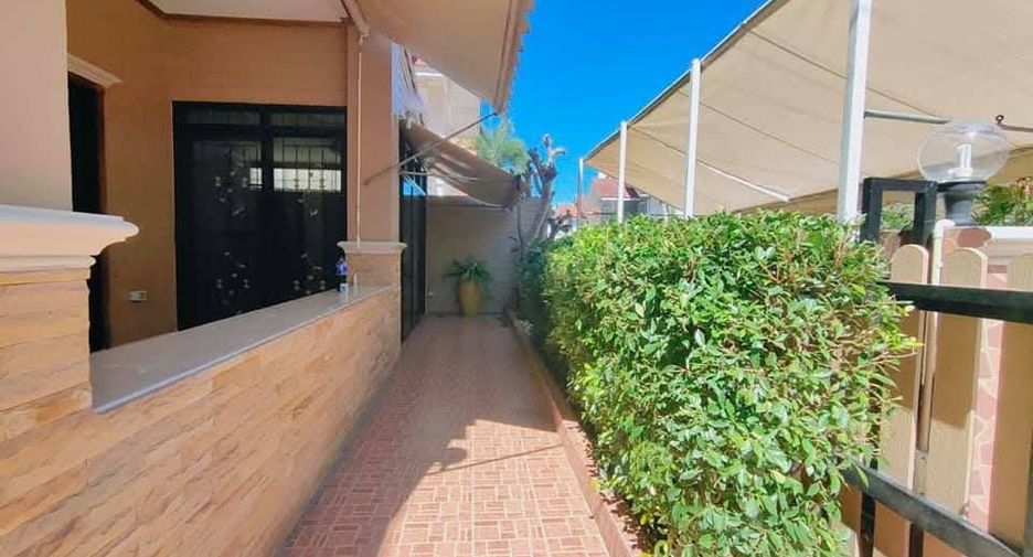 For rent and for sale 3 bedrooms house in East Pattaya, Pattaya