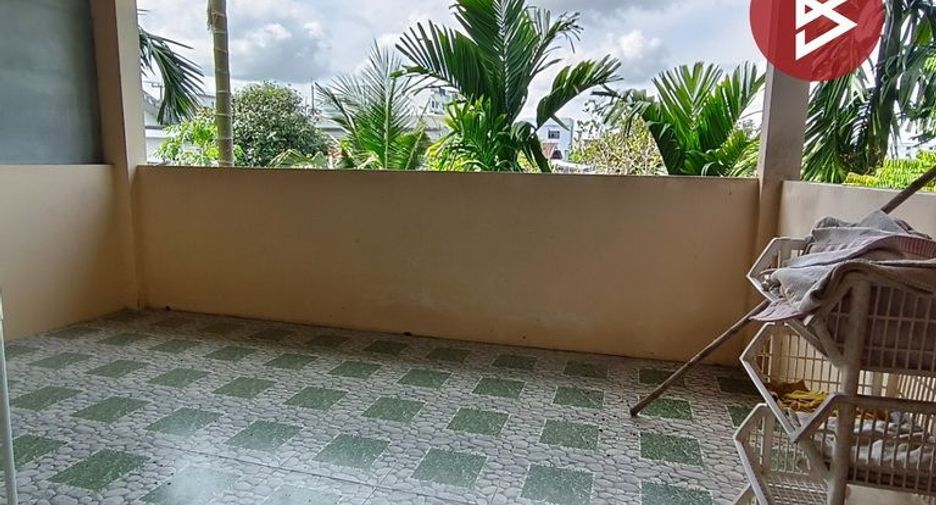 Casa adosada en venta de 3 habitaciones en Mueang Nakhon Si Thammarat, Nakhon Si Thammarat