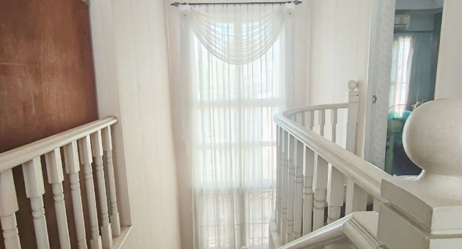 Casa en venta de 4 habitaciones en Lam Luk Ka, Pathum Thani