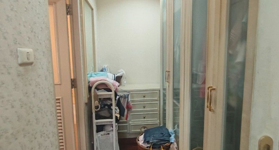 Casa en venta de 4 habitaciones en Lam Luk Ka, Pathum Thani