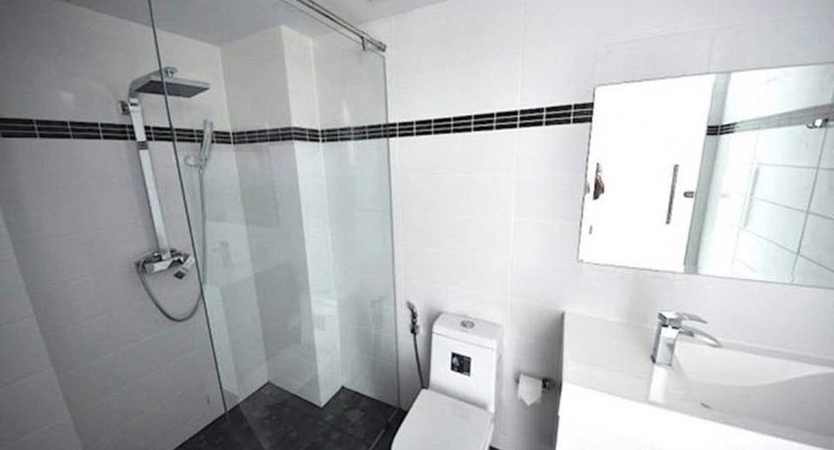 For sale 2 bedrooms condo in Pratumnak, Pattaya