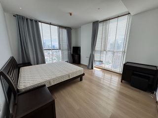 Wohnung zur Miete mit 3 Zimmer in Khlong Toei, Bangkok