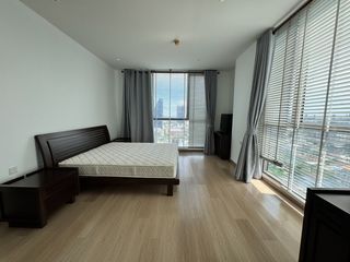 Wohnung zur Miete mit 3 Zimmer in Khlong Toei, Bangkok