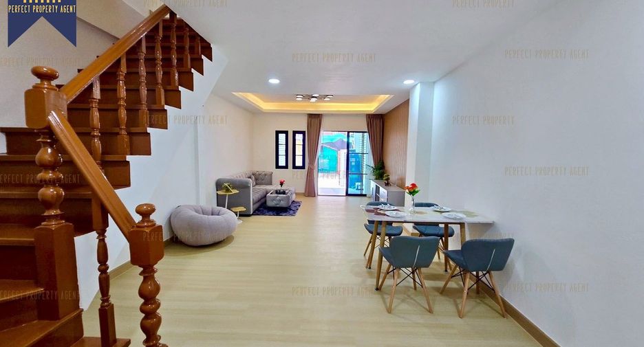 For sale 3 bedrooms townhouse in Khlong Sam Wa, Bangkok