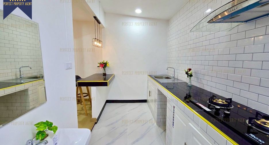 For sale 3 bedrooms townhouse in Khlong Sam Wa, Bangkok