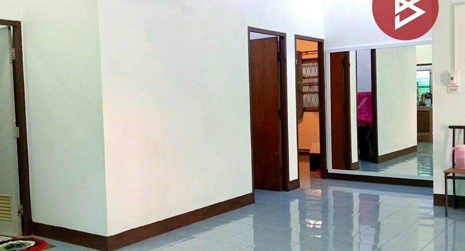 For sale 3 bedrooms house in Mueang Lampang, Lampang