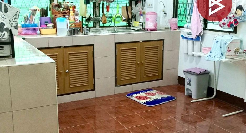 For sale 3 bedrooms house in Mueang Lampang, Lampang