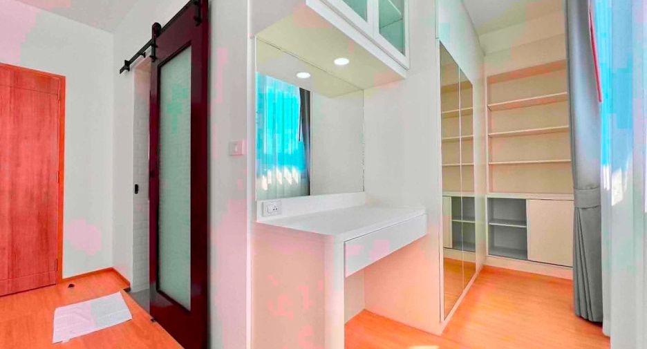 À louer 3 chambres villa à Sattahip, Chonburi