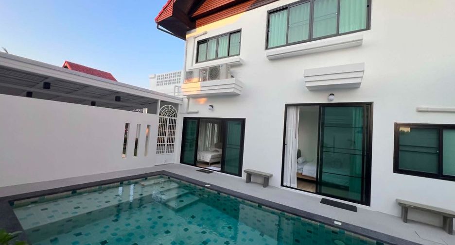 À louer 3 chambres villa à Sattahip, Chonburi