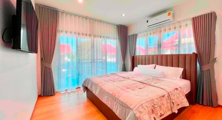 À louer 3 chambres villa à Sattahip, Chonburi