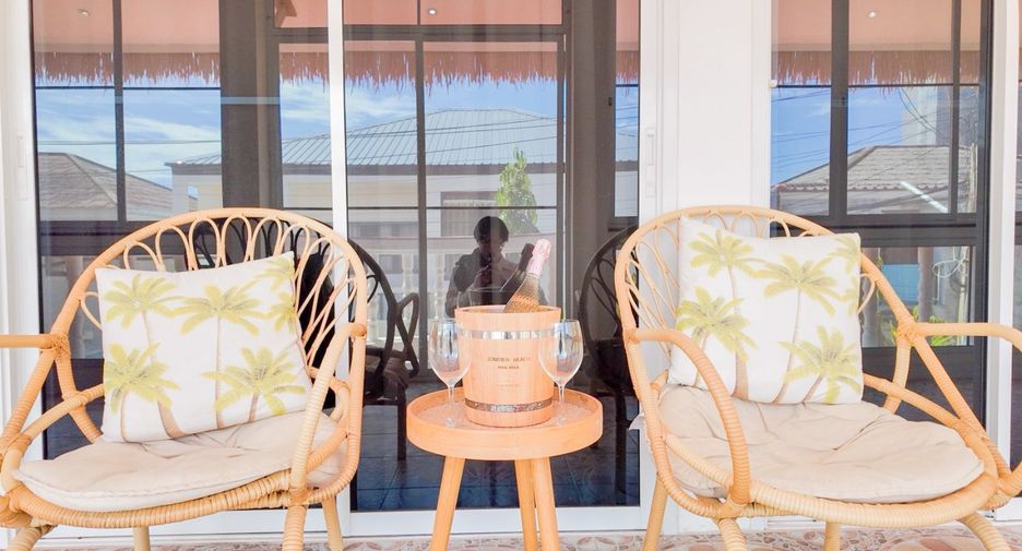 For sale 3 bedrooms villa in Jomtien, Pattaya