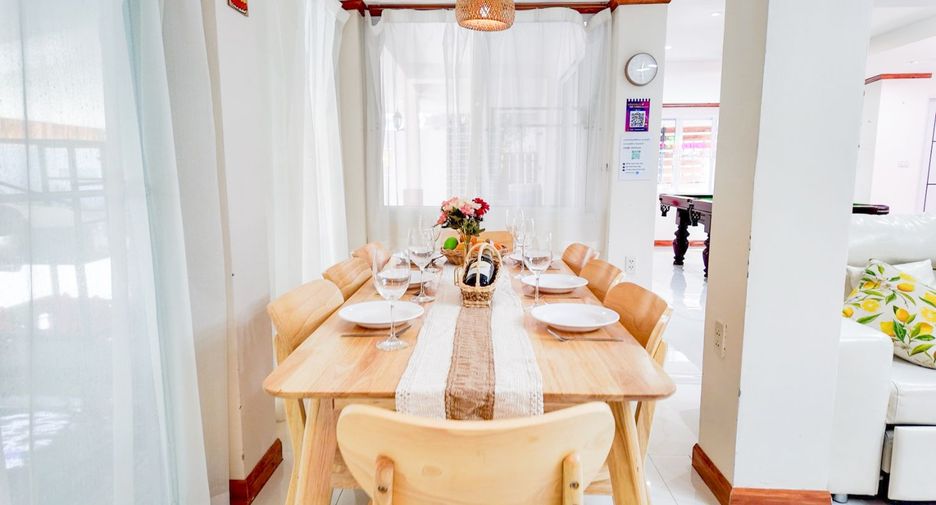 For sale 3 bedrooms villa in Jomtien, Pattaya