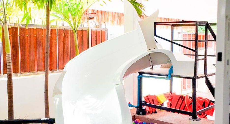 For sale 3 bedrooms villa in Jomtien, Pattaya