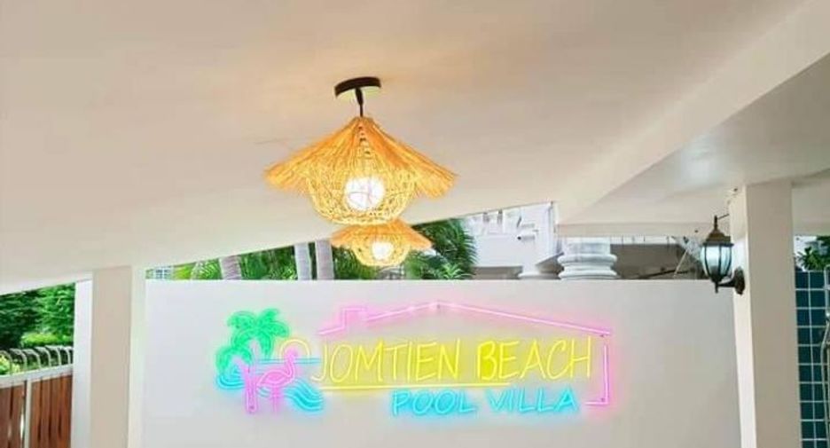 For sale 3 bedrooms villa in Jomtien, Pattaya