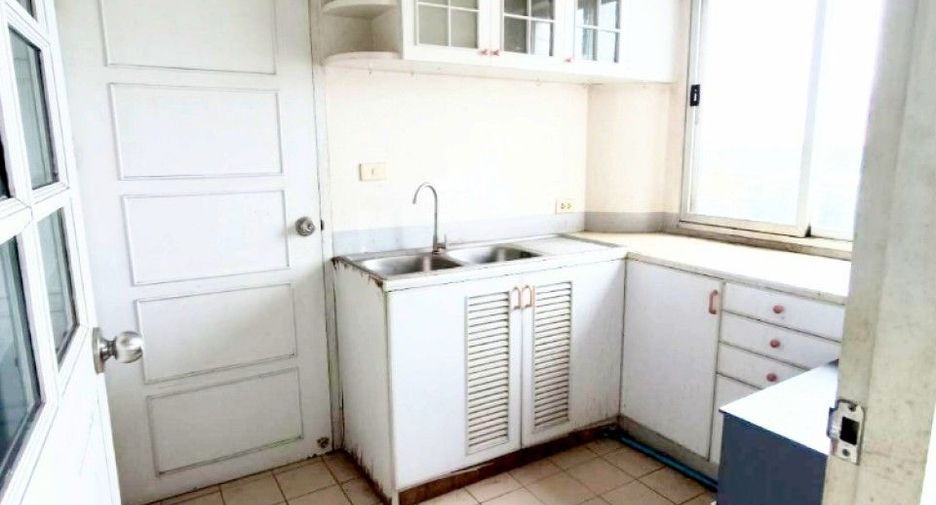 À vendre 2 chambres condo à Bang Phli, Samut Prakan