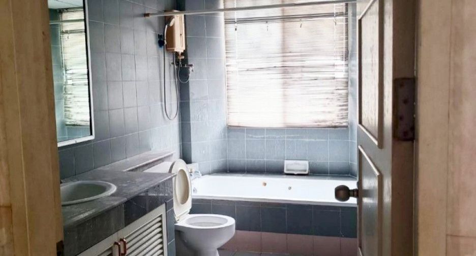 À vendre 2 chambres condo à Bang Phli, Samut Prakan