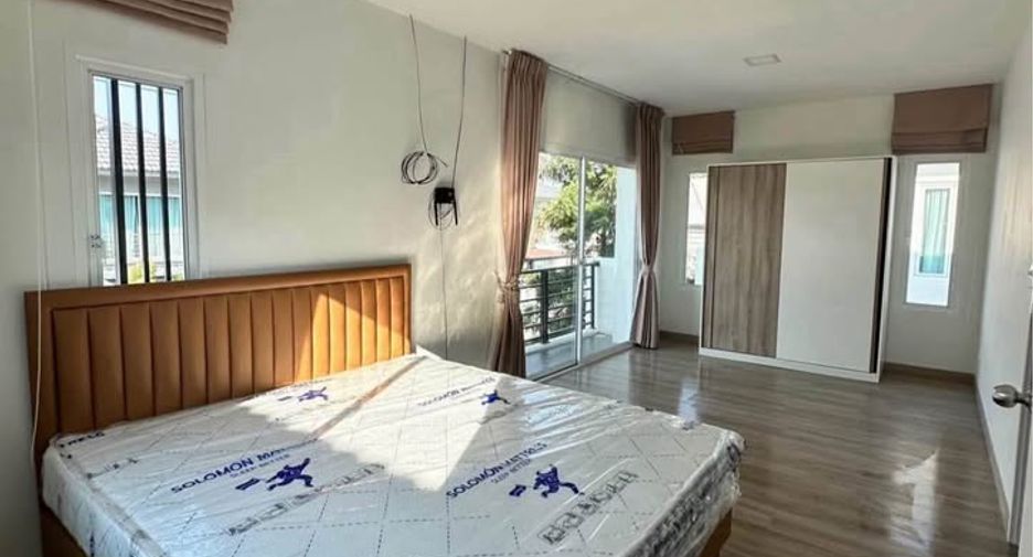 For rent 3 bedrooms house in East Pattaya, Pattaya