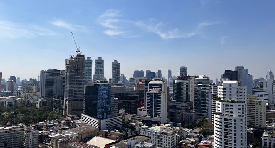 For rent 2 bedrooms condo in Watthana, Bangkok