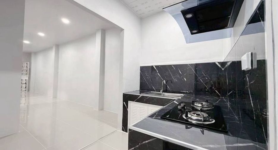 Продажа 2 спальни дом в Si Racha, Чонбури
