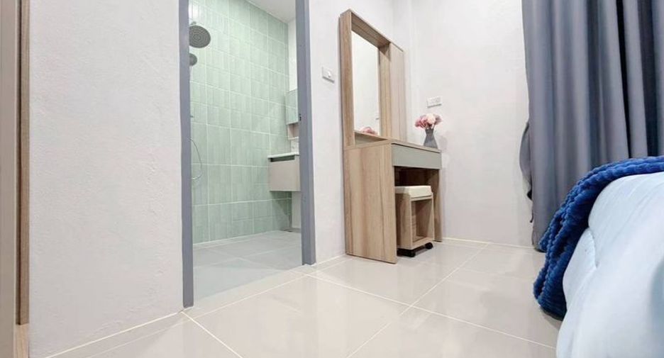 Продажа 2 спальни дом в Si Racha, Чонбури