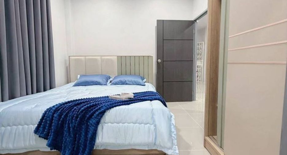 Продажа 2 спальни дом в Si Racha, Чонбури