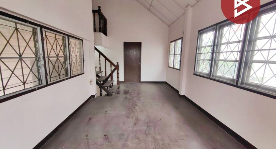 For sale 4 bedrooms house in Min Buri, Bangkok