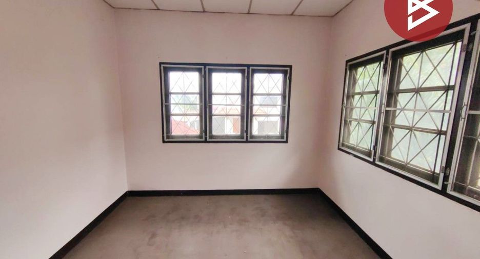 For sale 4 bedrooms house in Min Buri, Bangkok