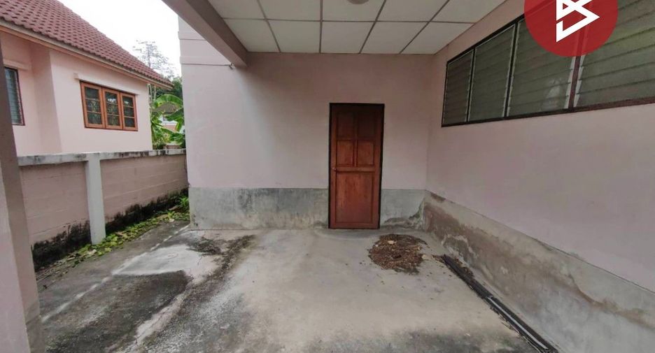 For sale 4 bedrooms house in Min Buri, Bangkok
