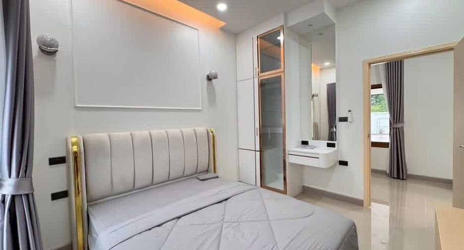 À louer 3 chambres maison à Central Pattaya, Pattaya