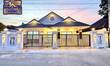 For sale 4 ベッドルーム house in East Pattaya, Pattaya