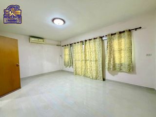 For sale 3 bedrooms townhouse in Mueang Chon Buri, Chonburi