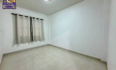 For sale 3 ベッドルーム townhouse in Mueang Chon Buri, Chonburi