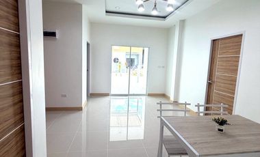 For sale 2 ベッドルーム townhouse in Phanat Nikhom, Chonburi