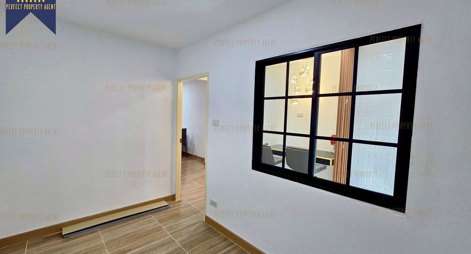 Reihenhaus zum Kauf mit 3 Zimmer in Wang Thonglang, Bangkok