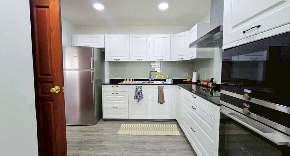 For rent and for sale 3 bedrooms condo in Khlong Toei, Bangkok