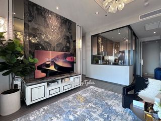 For sale 3 bedrooms condo in Khlong Toei, Bangkok